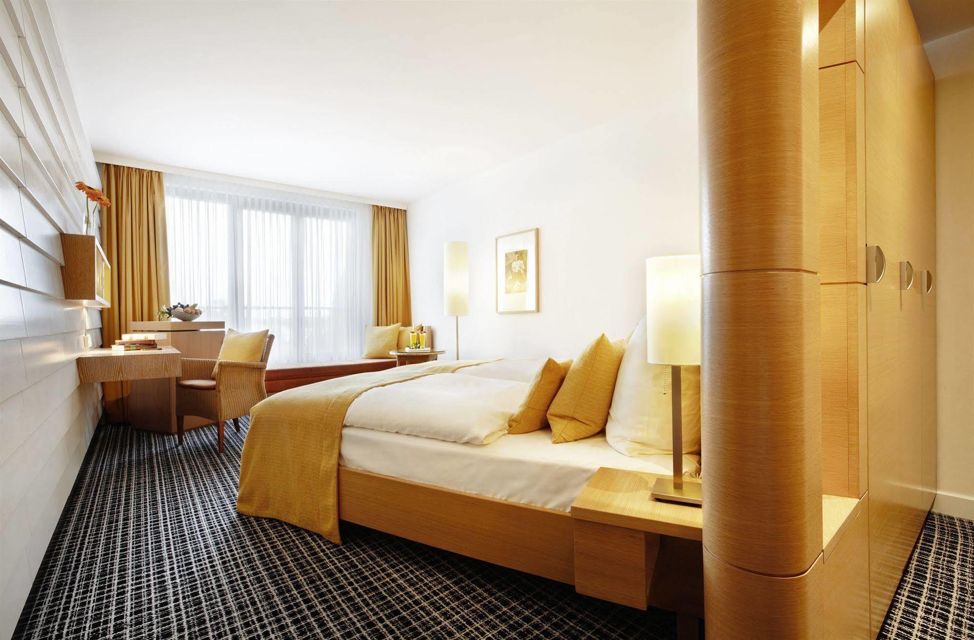 באד סארואו Hotel Esplanade Resort & Spa - Adults Only מראה חיצוני תמונה